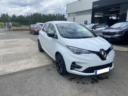 RENAULT ZOE ICONIC R135 - 21710 €